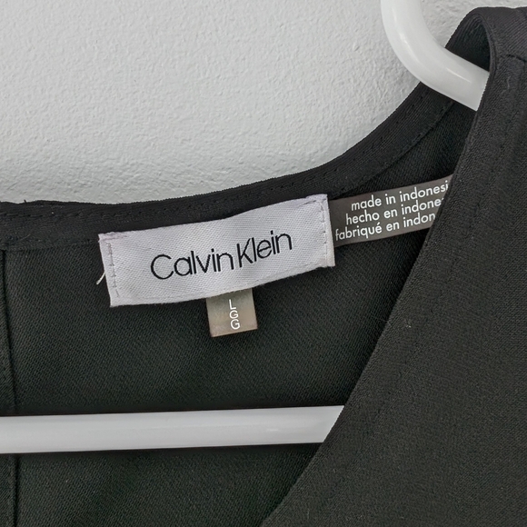 Calvin Klein Asymmetrical Sleeveless Fringe Top In Size Large - Picture 7 of 12